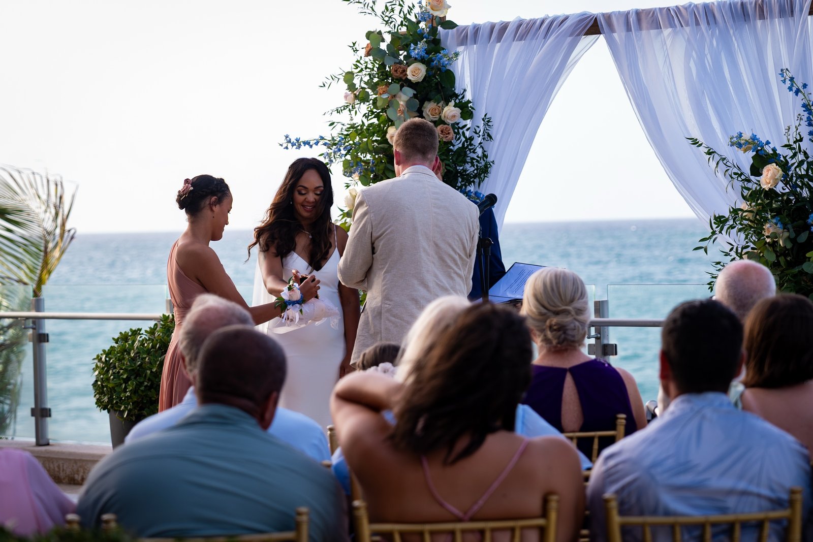 Invitation suite detail